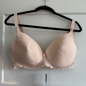 NWT Evanesse Beige Soft Lace Wireless Feeding Bra with Evaporative Technology
